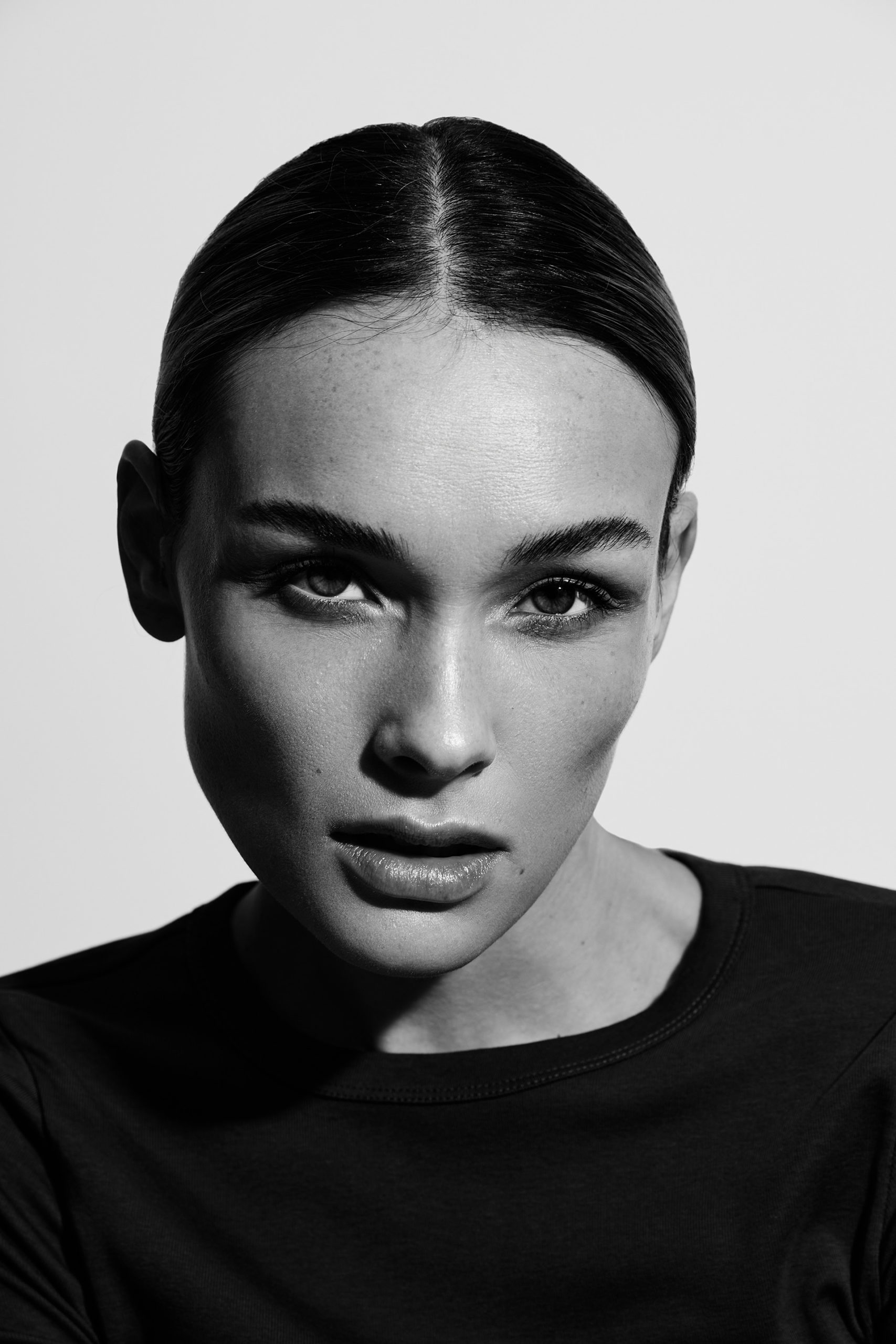 Fashion Editorial Fotografie Model Katharina von Brody Agency, Schwarz Wei&szlig;, Dominique Hammer Fotograf Wien