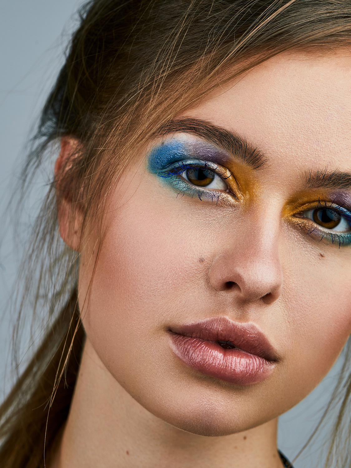 Beauty Editorial Anna mit Make-Up von Manja Mietho by Dominique Hammer Fotograf Wien