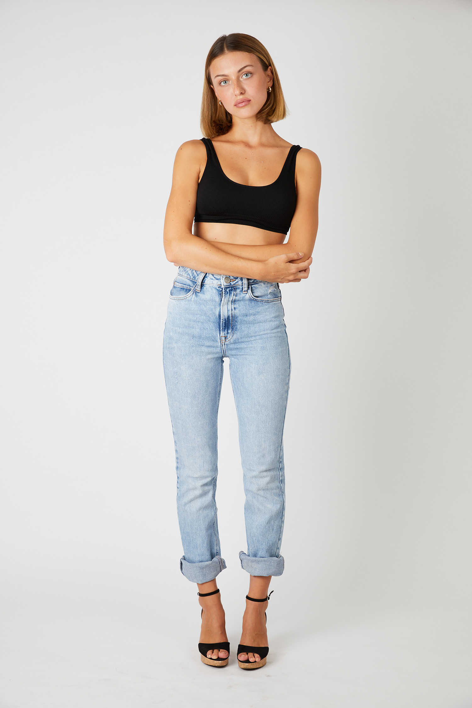 Portrait einer Frau, stehend